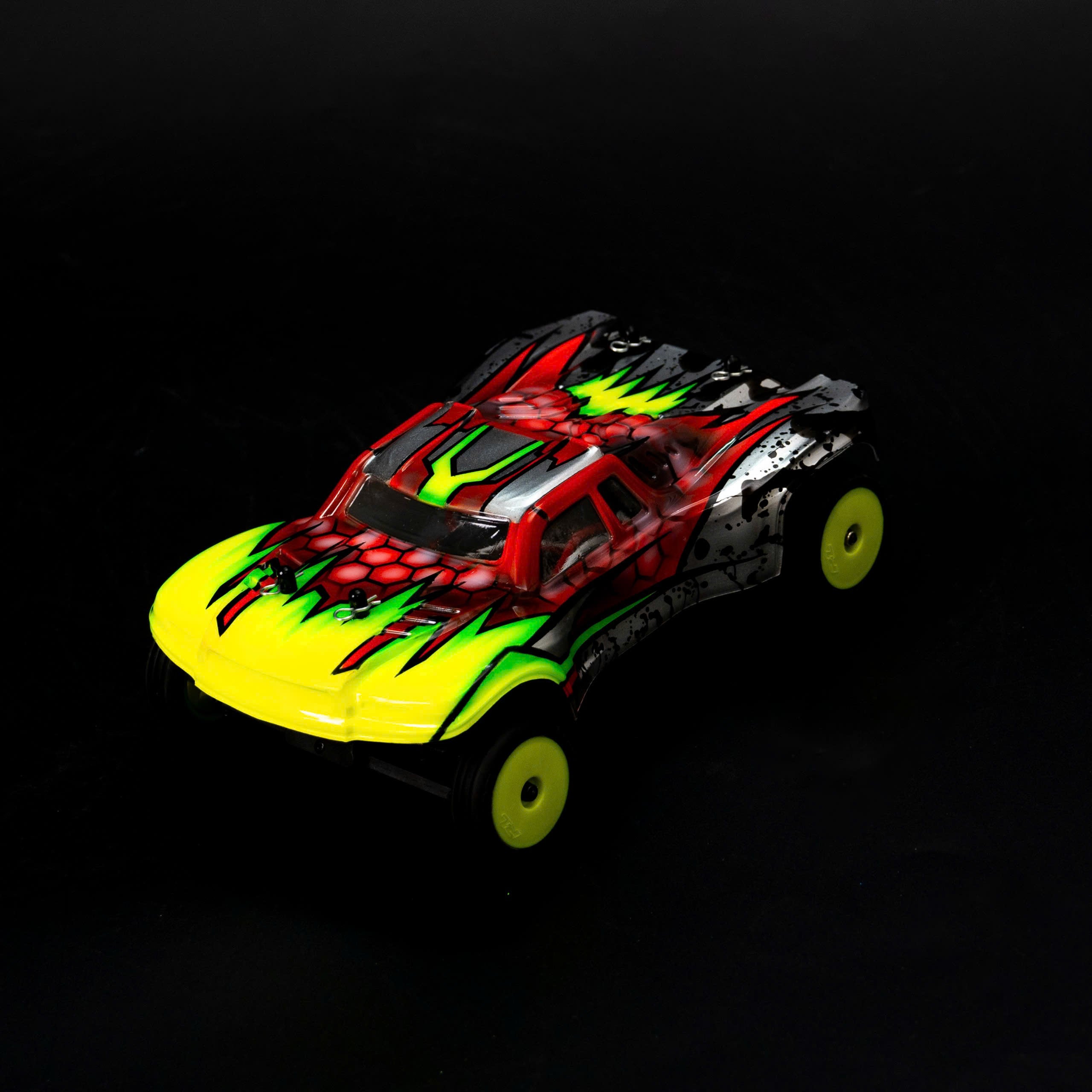 RADIANZ Micro-B SCT Airbrush Lexan Body - Titanoboa – HeliDirect