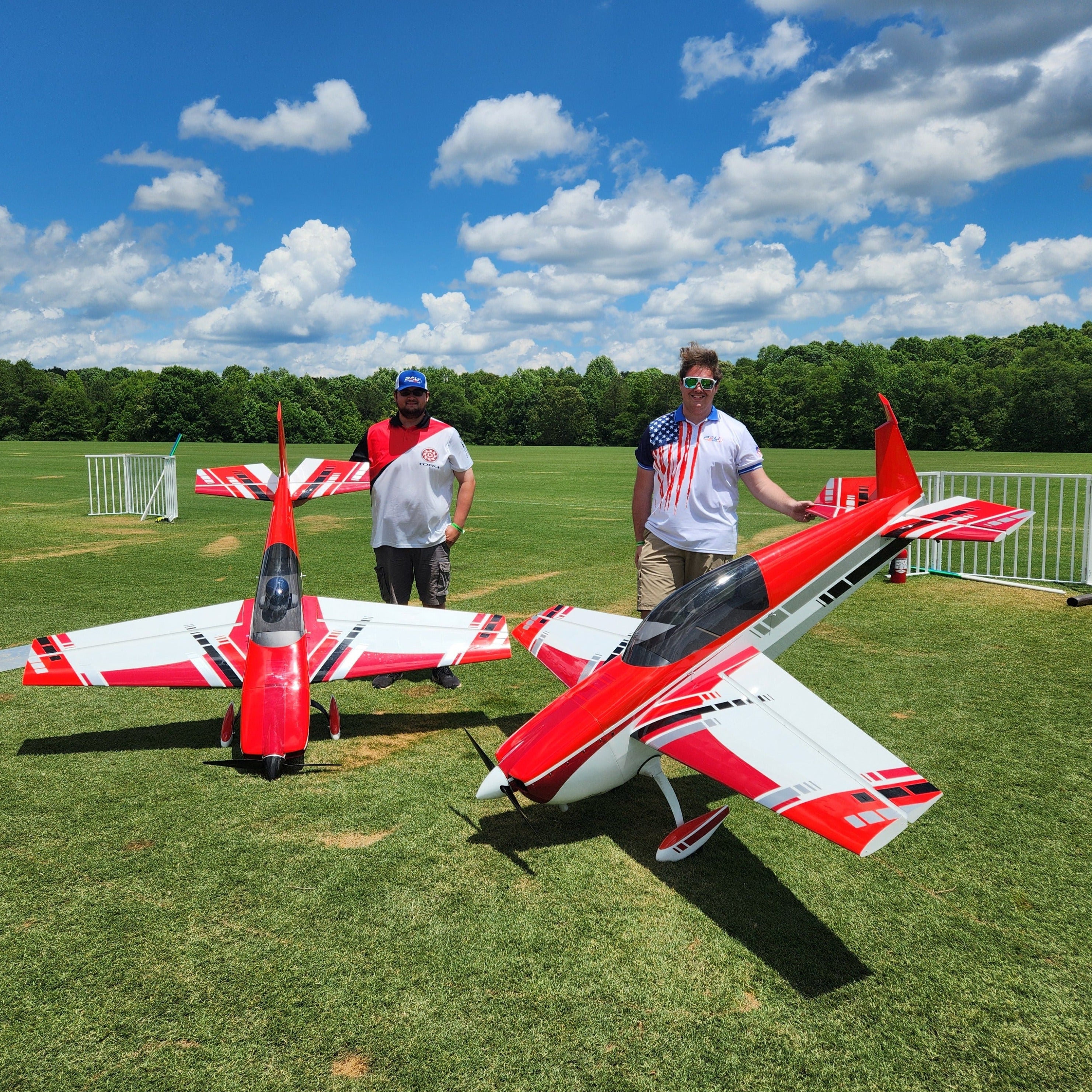 ホビーラジコン DUAL RIDER PAU Extra 330LX 120cc – Red – HeliDirect