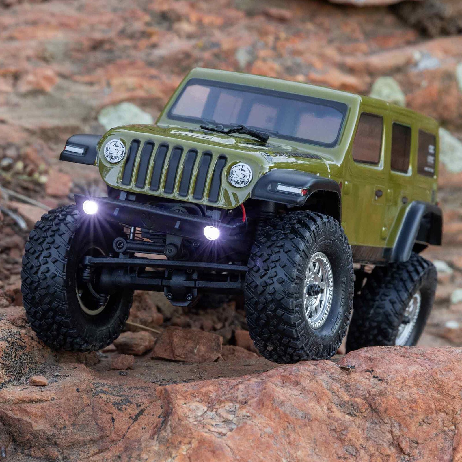 Axial 1/24 SCX24 Jeep Wrangler JLU 4X4 Rock Crawler Brushed RTR - Green - HeliDirect