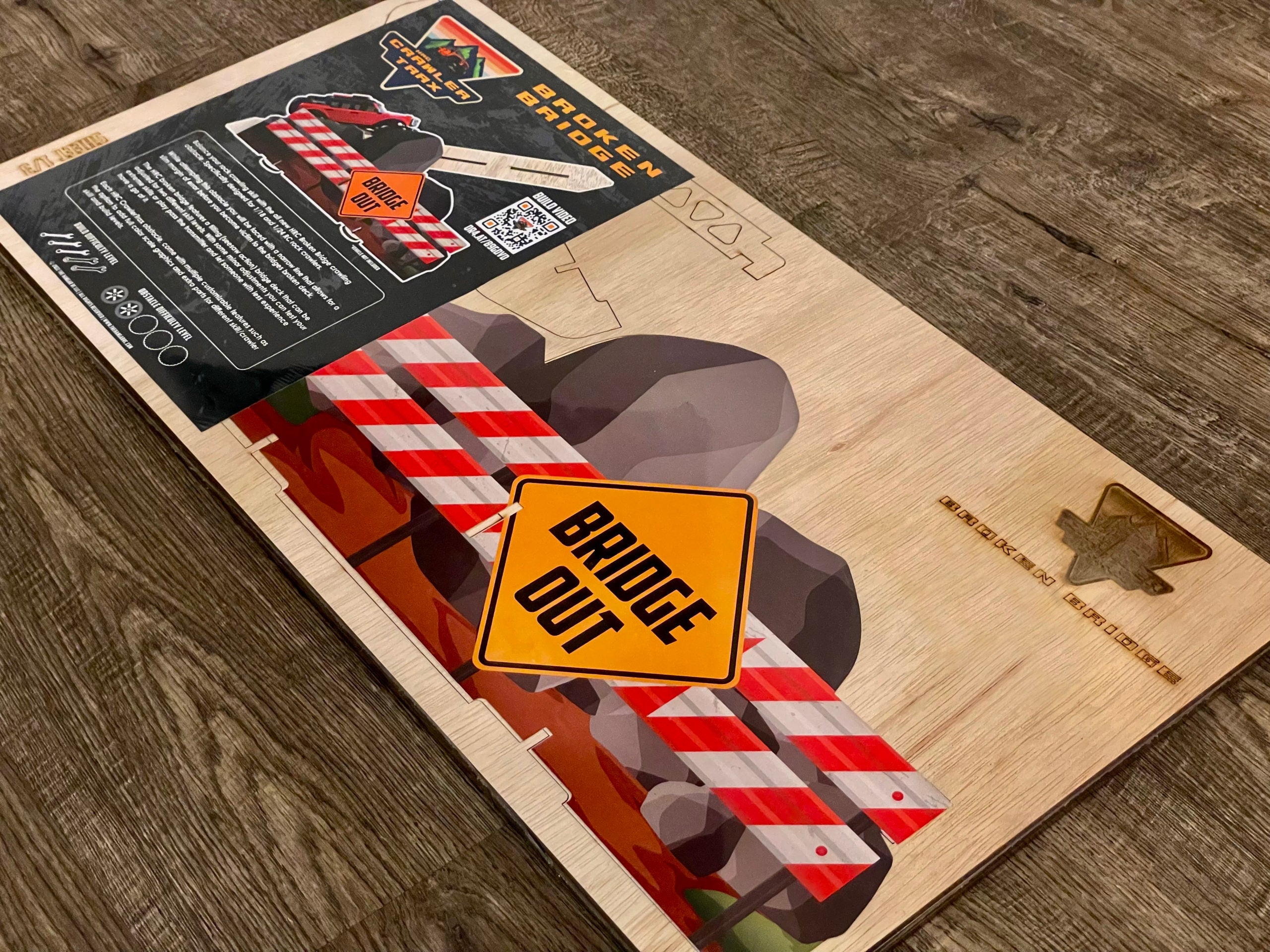 Hangar RC Broken Bridge - HeliDirect