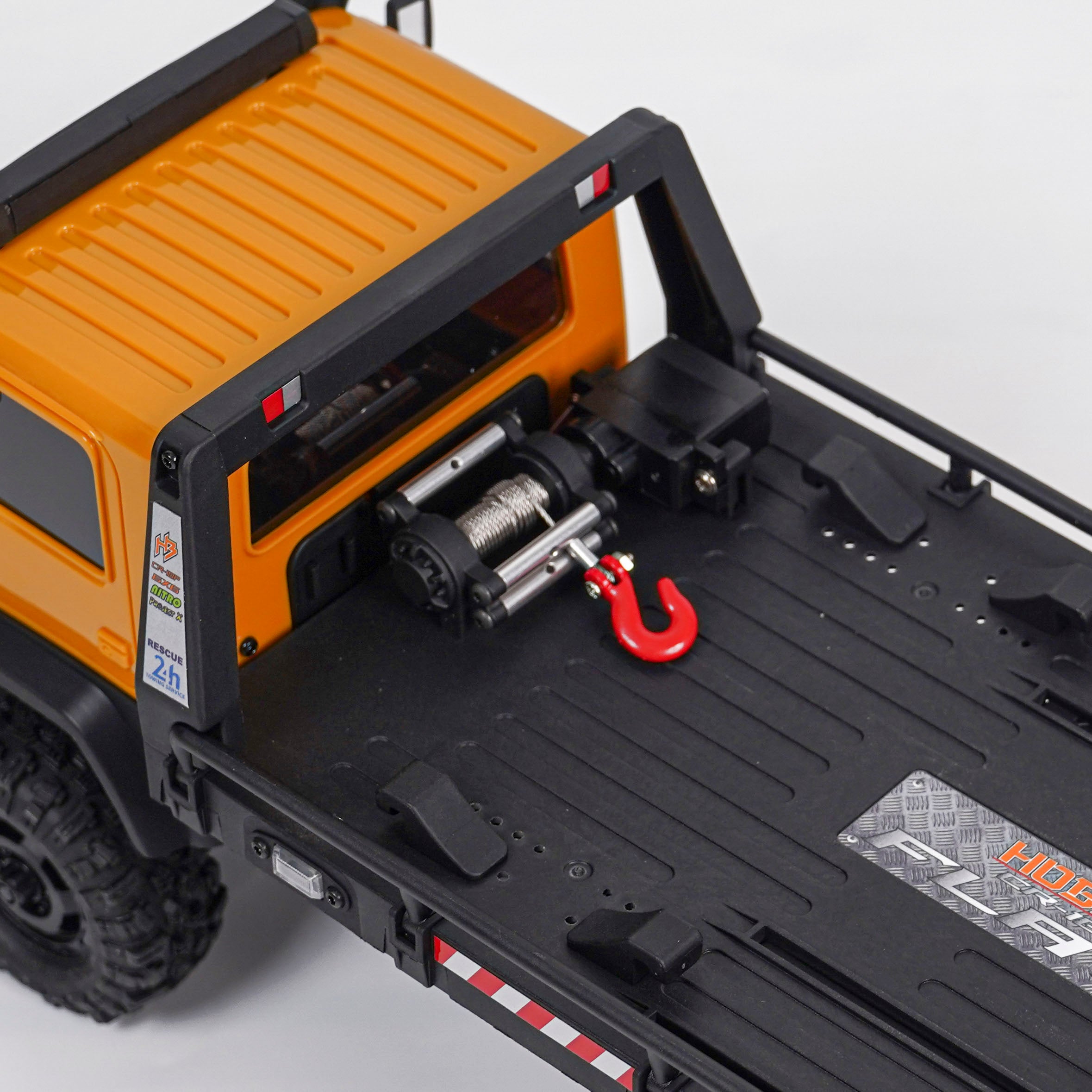Remote-Controlled Rear Winch