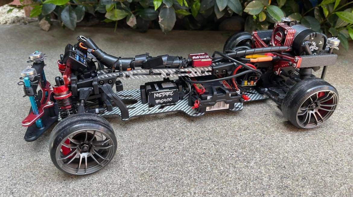 NSDRC RS400 LOW PROFILE RACING SERVO | HeliDirect