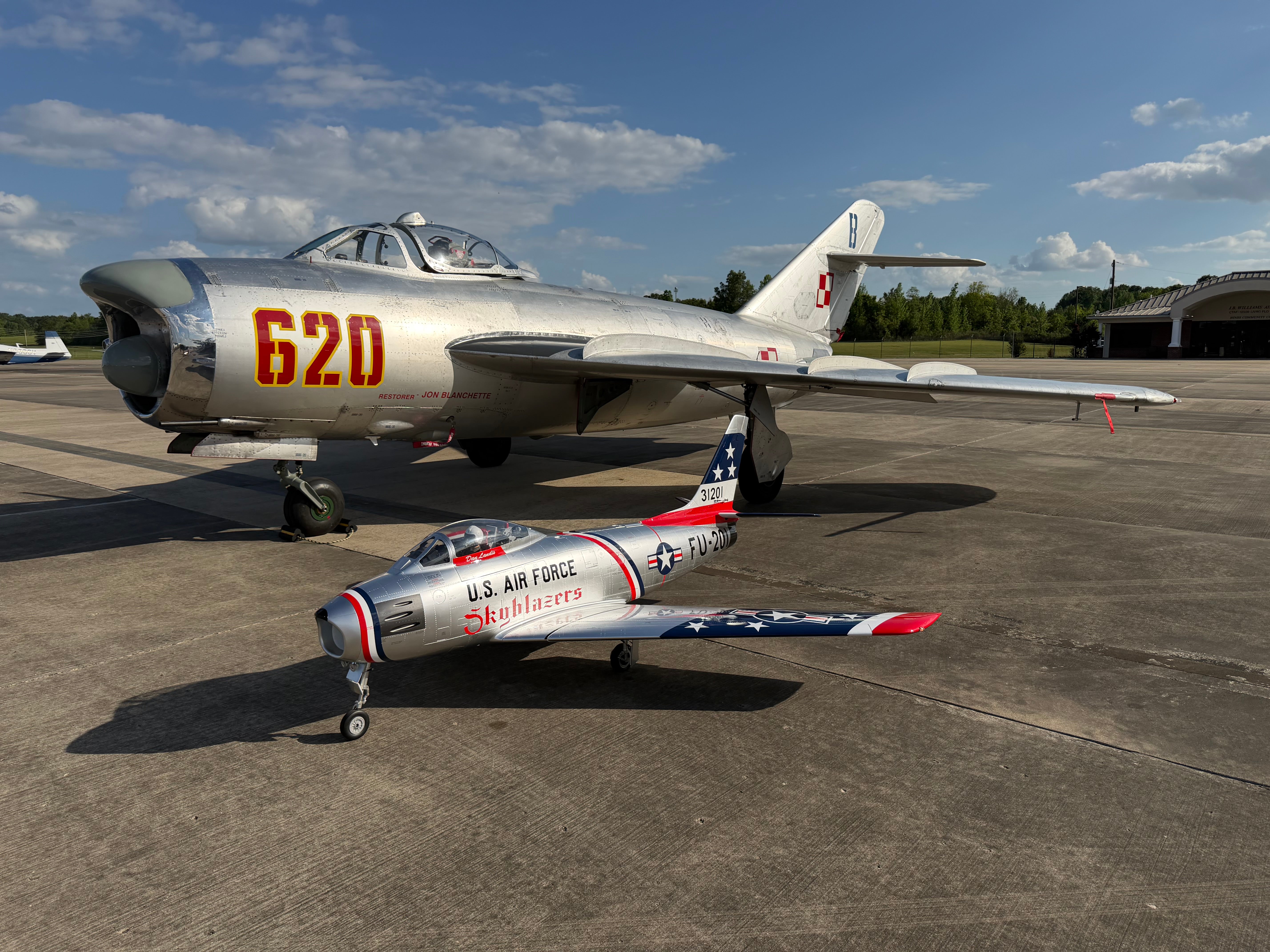 Global Aerojet Super Scale F-86F PNP 3.1M (1/3.75) Turbine Jet - Boomerang RC Jets