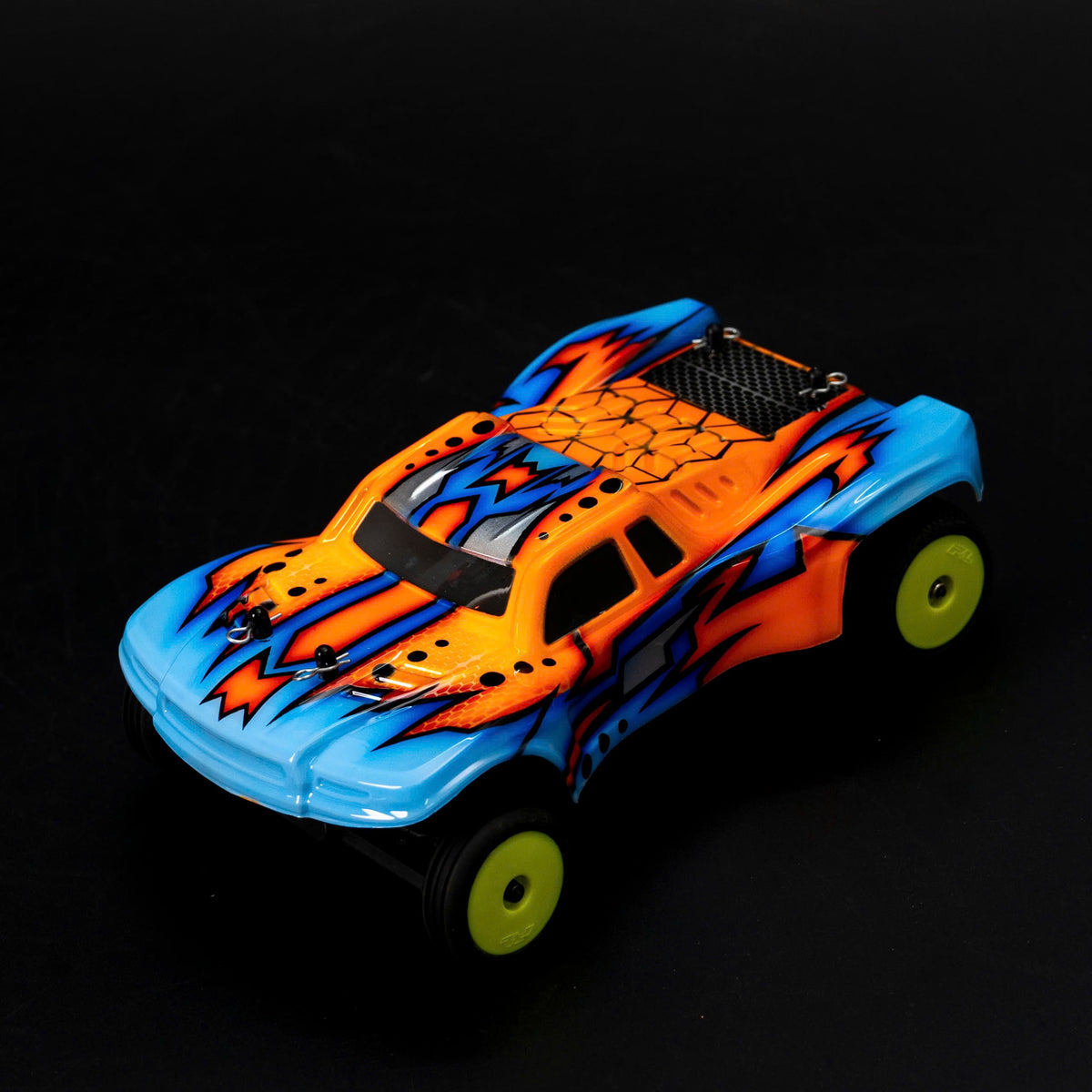 RADIANZ Micro-B SCT Airbrush Lexan Body - Camelops – HeliDirect